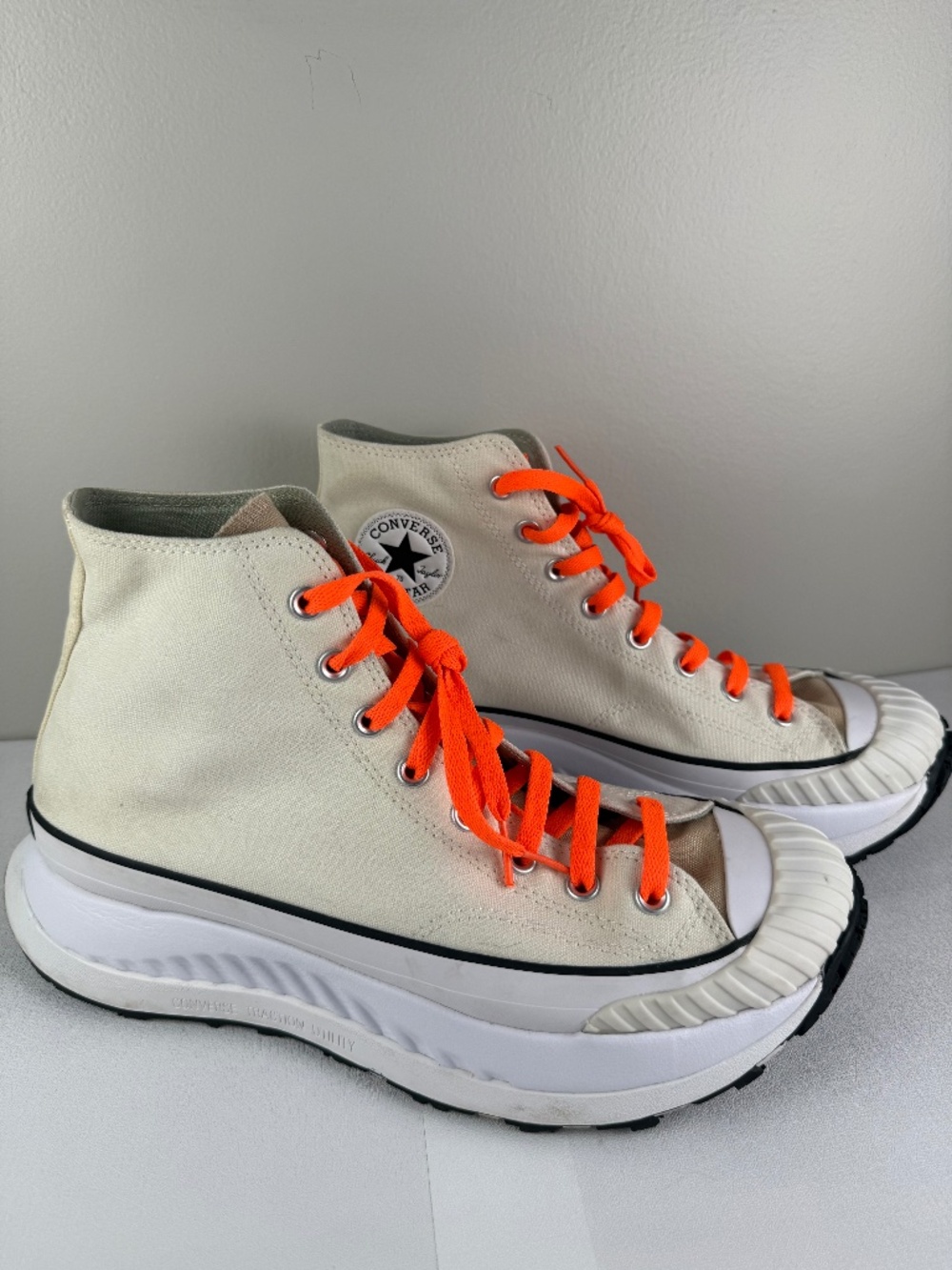 Converse Athletic Shoes Sneakers for Men